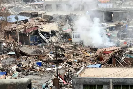 Власти сообщили о 1706 погибших при землетрясении в Китае