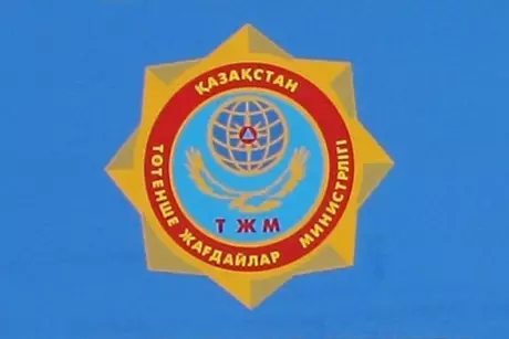 В степи под Карагандой трое суток ищут пропавшего мужчину