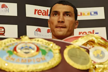 Владимир Кличко защитил титулы чемпиона мира
