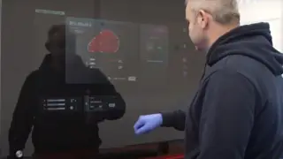 Печать мяса на 3D-принтере в Израиле. Изображение: стоп-кадр из сюжета телеканала NTDRussian