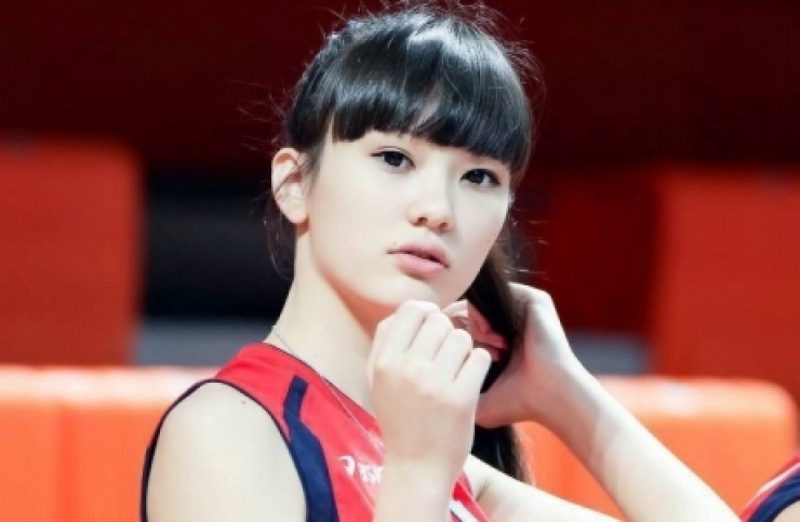 Порно үлкен сиськи және волосатые письки