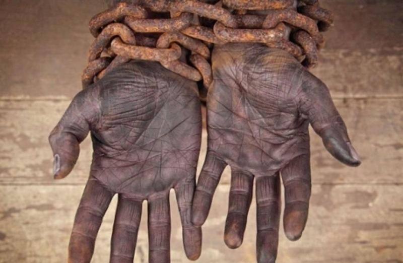 Жағажайда орыс эротикасын көріңіз