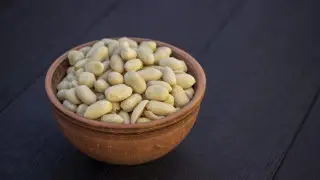 Ғалымдар ми қан тамырлары жұмысын жақсартатын өнімді атады