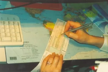 Билеты "Эйр Астаны" на рейсы в Европу подорожают