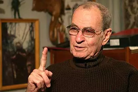 Режиссера "Белого солнца пустыни" госпитализировали