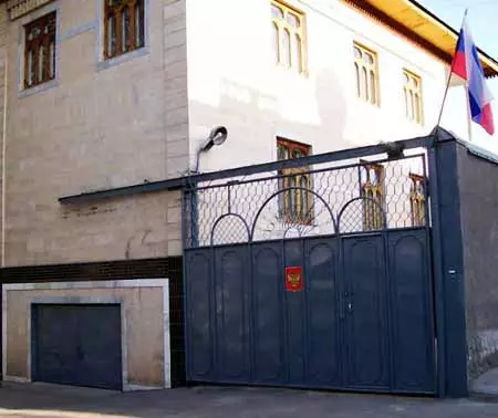 Российские пограничники неплохо обосновались в Оше