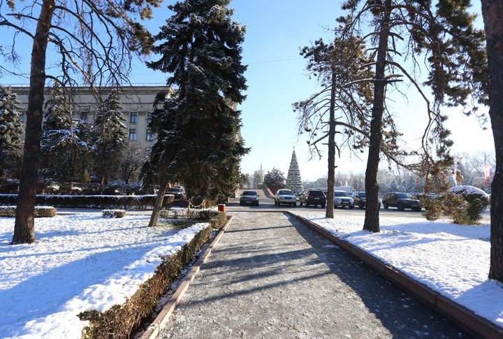 На старой площади. ©Ярослав Радловский