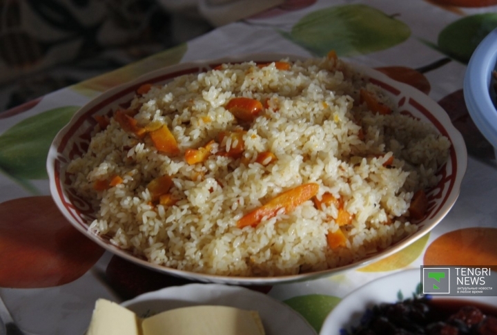 Несмотря на отсутствие мяса, плов был вкусным. По-своему гораздо вкуснее, чем в дорогих ресторанах. Фото Дмитрий Хегай©