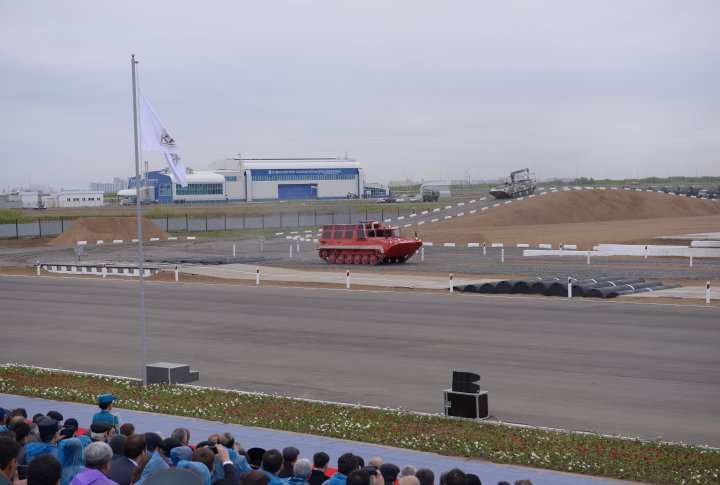 Спасательная машина "Пульс" на базе БМП-1