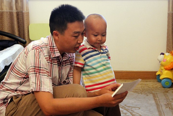 Айдын не прочь приехать в Казахстан и поработать здесь. Он слышал об открытии крупных заводов в Казахстане. ©Роза Есенкулова 