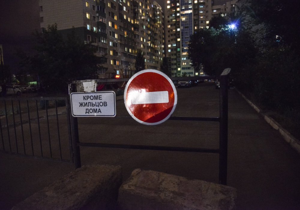 Управление пассажирского транспорта и автомобильных дорог Астаны недавно сообщило, что приоритет движения на дорогах Астаны предоставлен общественному транспрорту. Тем самым акимат подтвердил ранее озвученные планы - пересадить астанчан с авто на общественный транспорт. Фото Турар Казангапов©