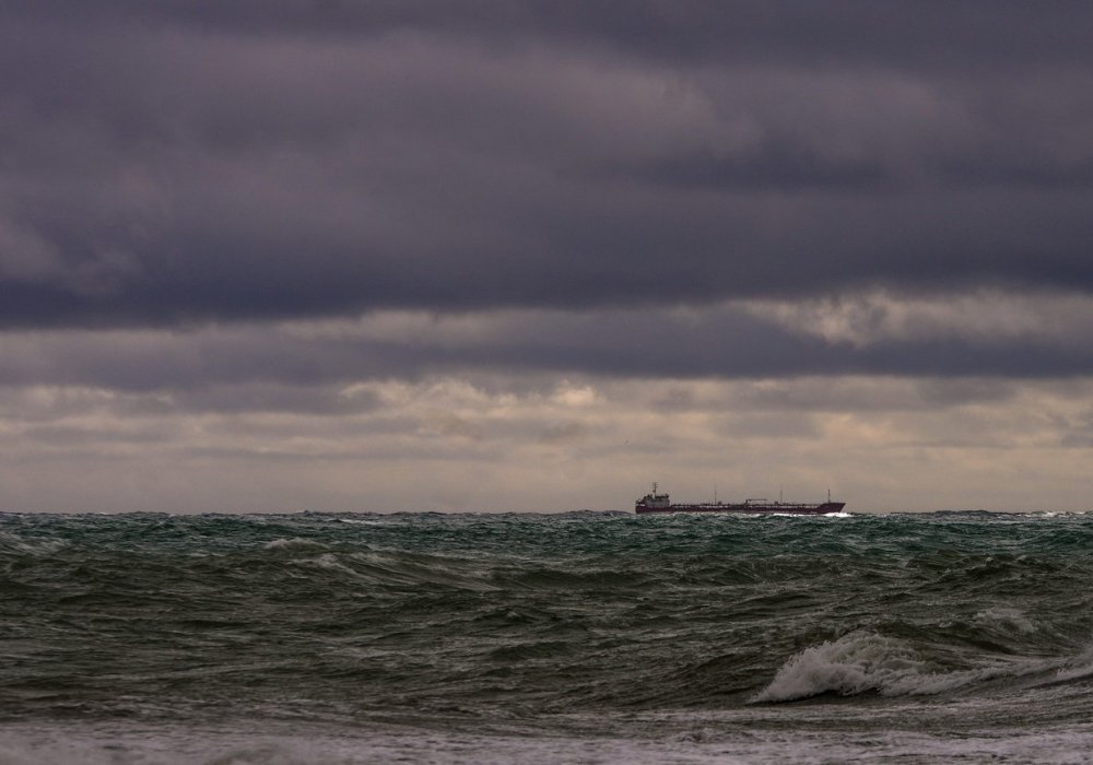 Кажется, что любоваться красивым видом  здесь можно в любое время суток.