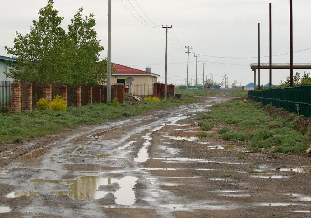 ...А сейчас здесь даже нет нормальных дорог. Фото Роза Есенкулова 