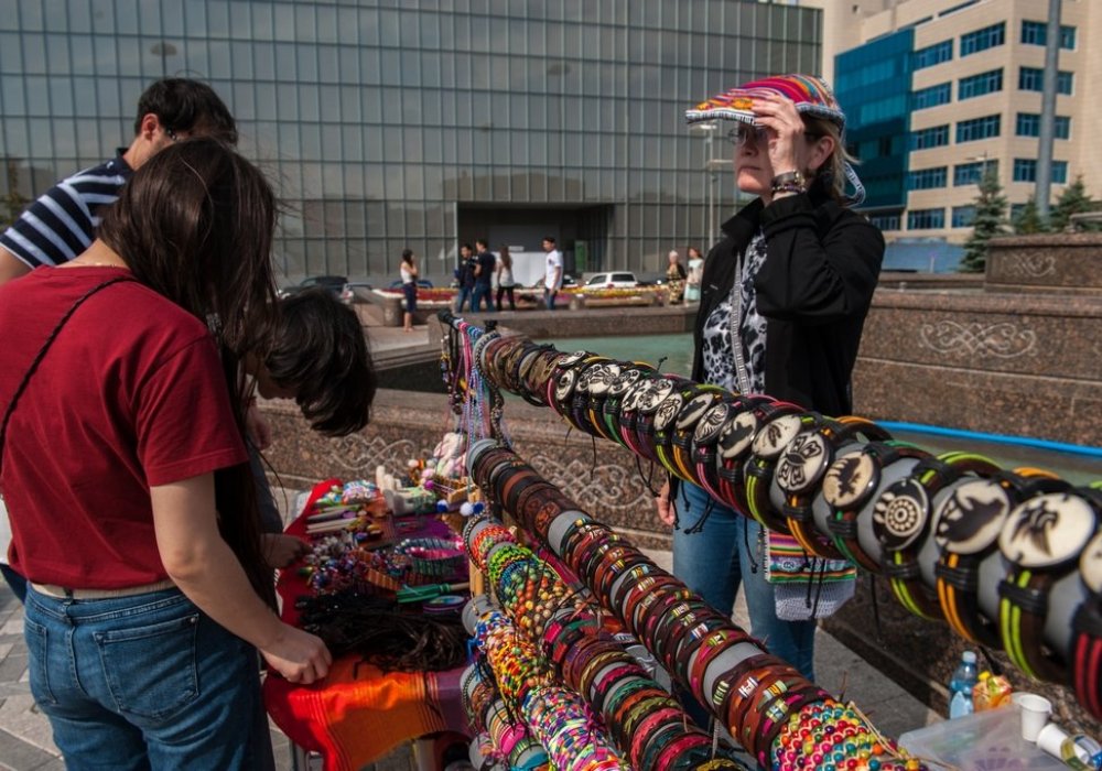 "Бусы из казанов", велосипеды будущего и "Последняя кочевка". Astana Art Fest 2016