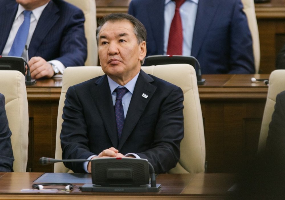 А вот так все происходящее воспринимал председатель Верховного суда Кайрат Мами.