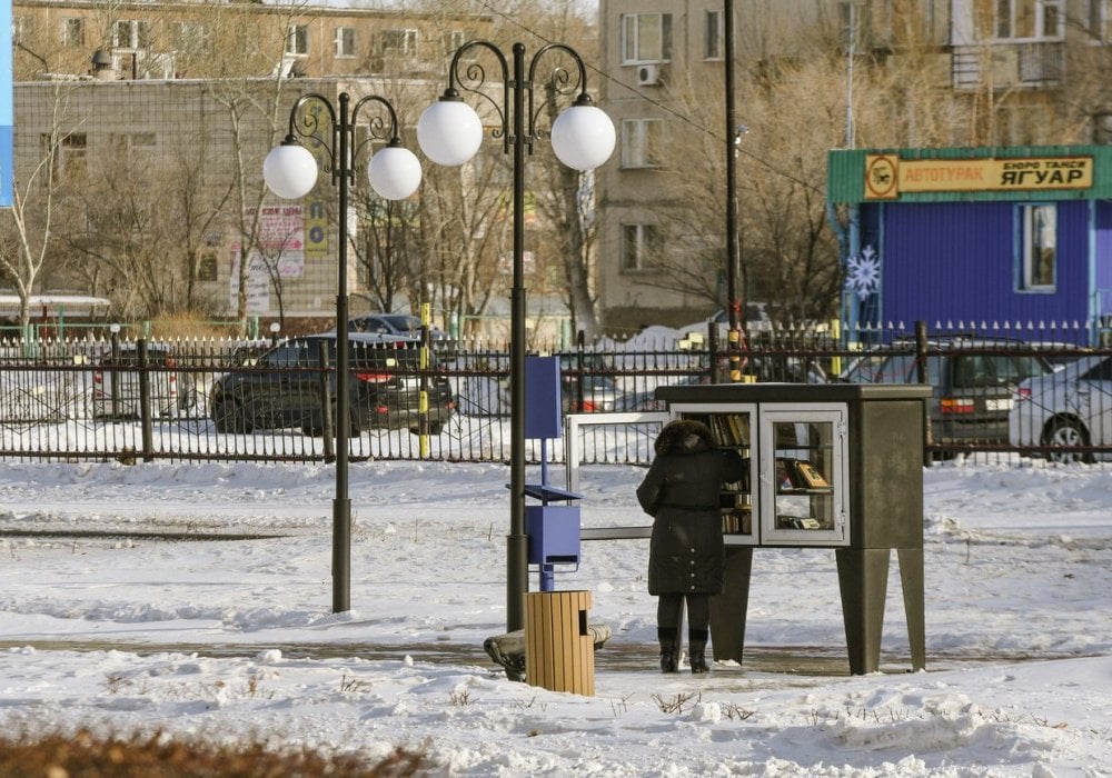 <p>А еще в городе есть вот такие уличные библиотеки. Они открыты и ими может воспользоваться любой желающий.</p>