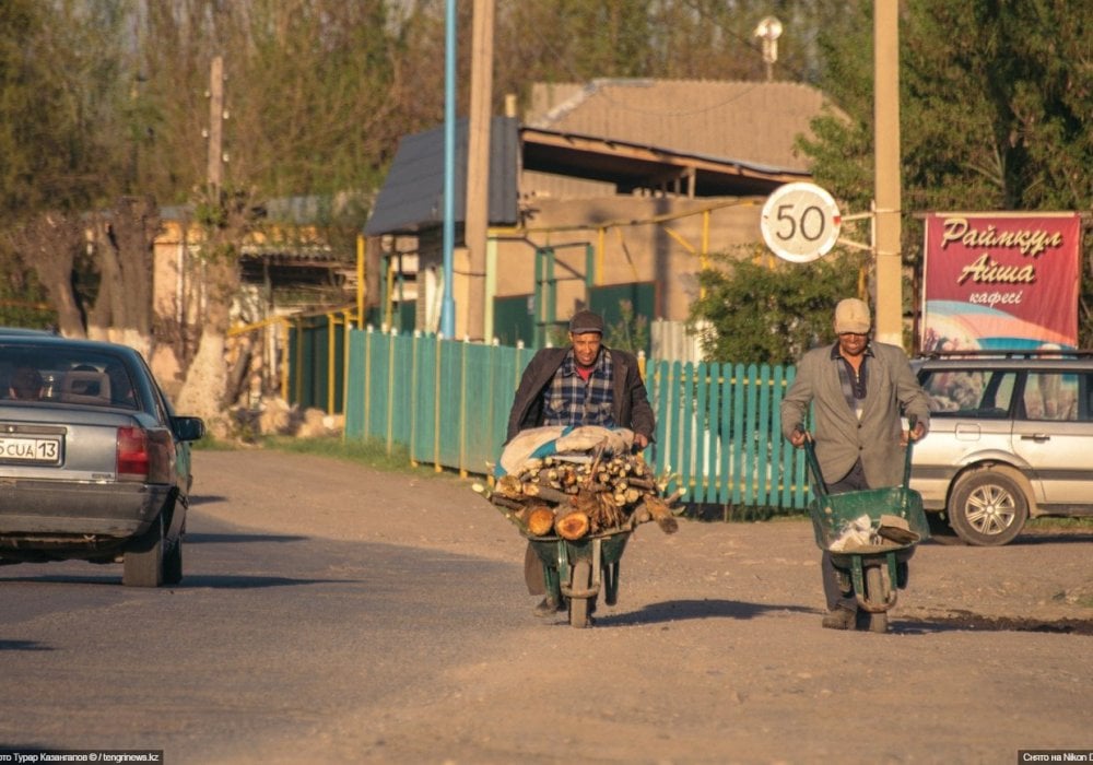 <p>Обычные будни в Ленгере.</p>