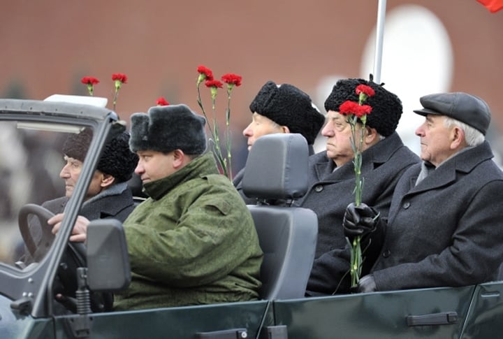 Торжественный марш в честь парада 1941 года на Красной площади. Фото ©РИА НОВОСТИ