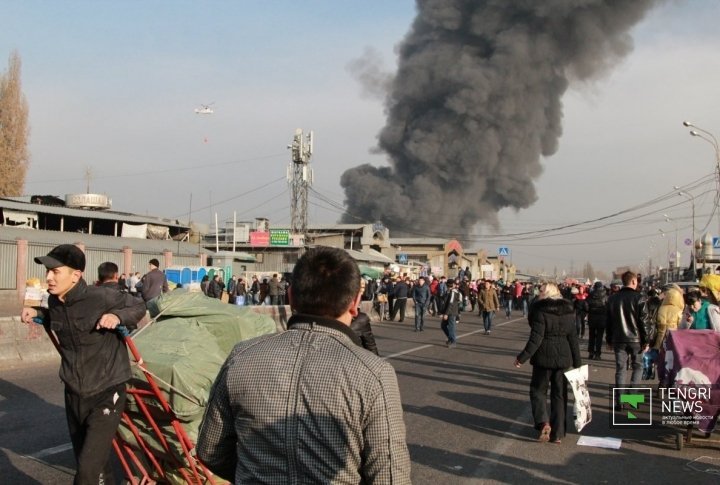 The fire at the flea market in Almaty. 
©Vladimir Prokopenko
