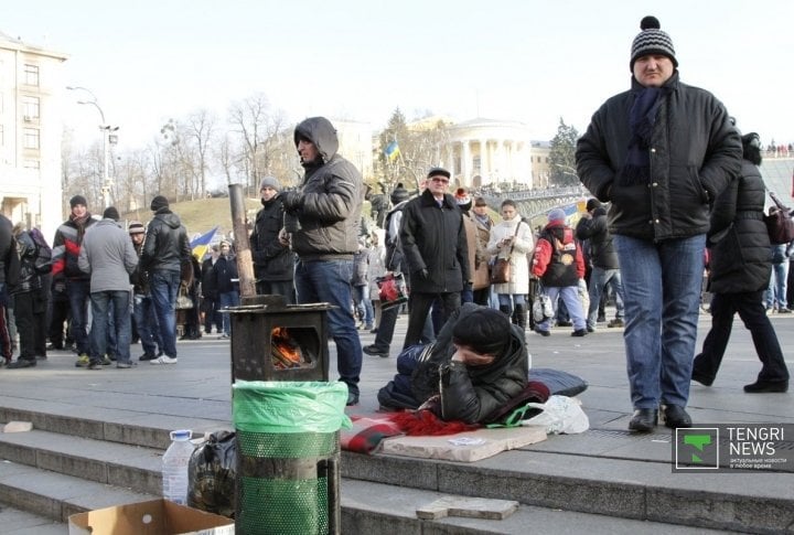 Some people protested by laying on the ground. ©Vladimir Prokopenko