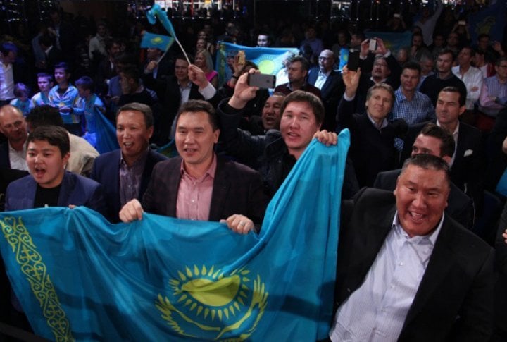 Gennady Golovkin's fans. ©Sumio Yamada