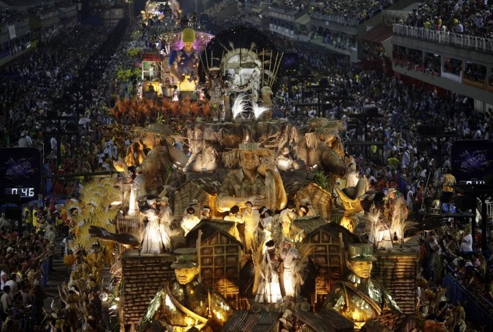 Revellers of the Sao Clemente samba school. ©Reuters