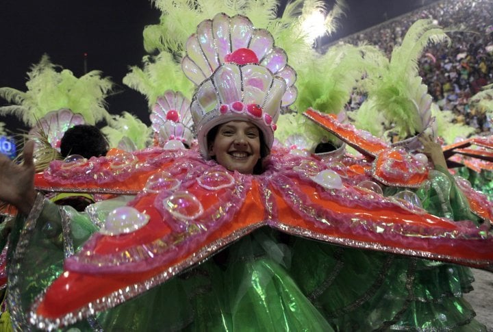 Reveller of the Mangueira samba school. ©Reuters