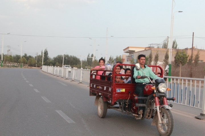 People here prefer using electrically powered mopeds to move around, so the sound of roaring engines is uncommon in the streets of Kushar unlike most other cities. 
©Vladimir Prokopenko