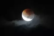 Lunar eclipse at night of June 16, 2011