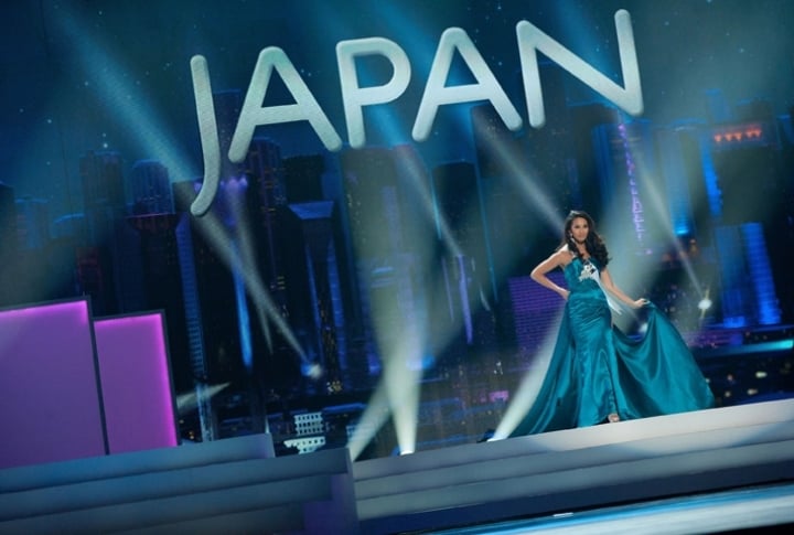 Miss Universe Japan 2011 Maria Kamiyama competes in the evening gown presentation show at the Credicard Hall in Sao Paulo September 8, 2011. The contestants are in Sao Paulo for the 2011 Miss Universe pageant which will be held on September 12. ©REUTERS/Patrick Prather