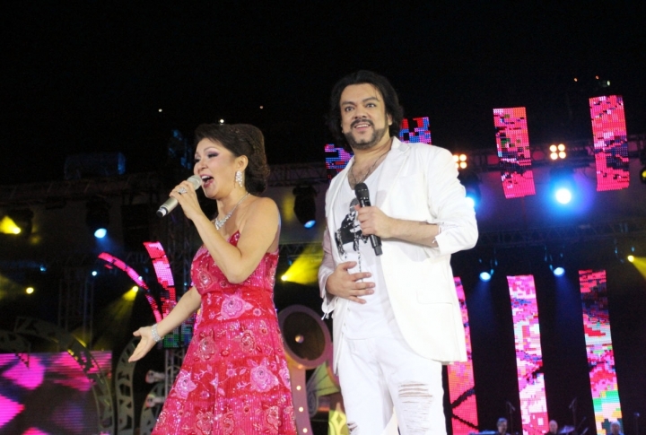 Duet: Dariga Nazarbayeva and Filipp Kirkorov. Photo by Yaroslav Radlovskiy©