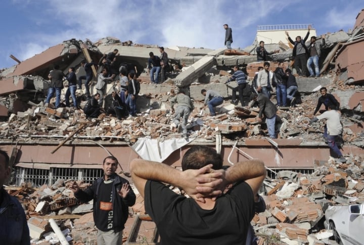 Rescue works are held in the area.  ©Reuters