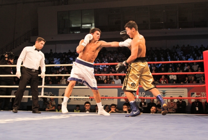 Kanat Islam vs Aleksander Ivanov. Photo by Danial Okassov/Tengrinews©