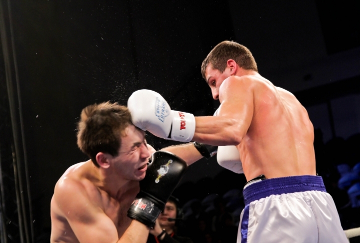 Daniyar Ustembayev vs Aleksander Gvozdik. Photo by Danial Okassov/Tengrinews©