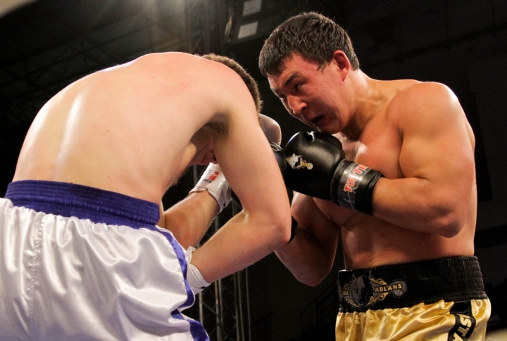 Ruslan Myrsatayev vs Sergei Kalchugin. Photo by Danial Okassov/Tengrinews©