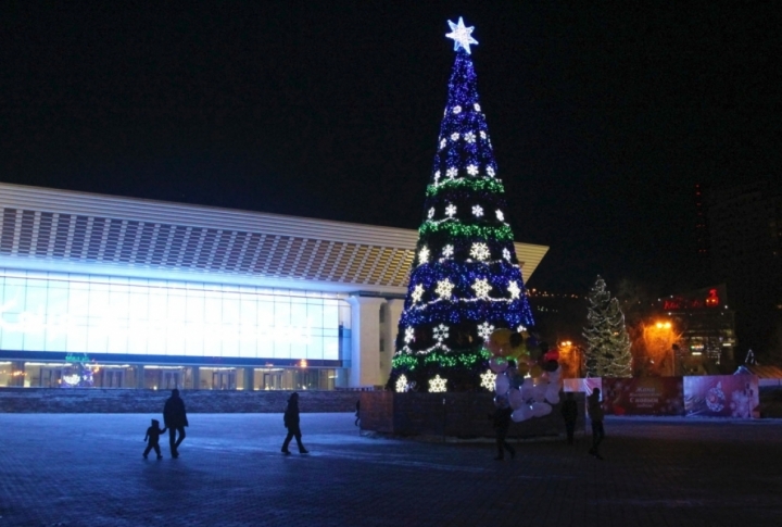 Almaty at New Year's Eve. Photo by Yaroslav Radlovskiy©