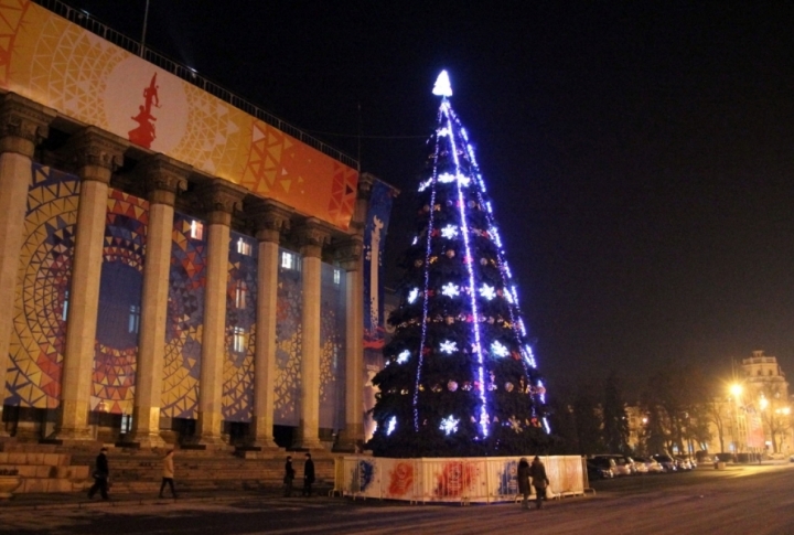 Almaty at New Year's Eve. Photo by Yaroslav Radlovskiy©