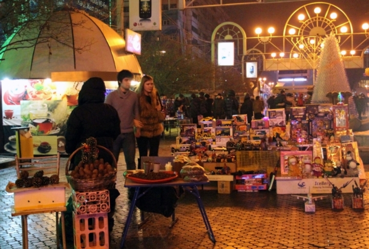 Almaty at New Year's Eve. Photo by Yaroslav Radlovskiy©