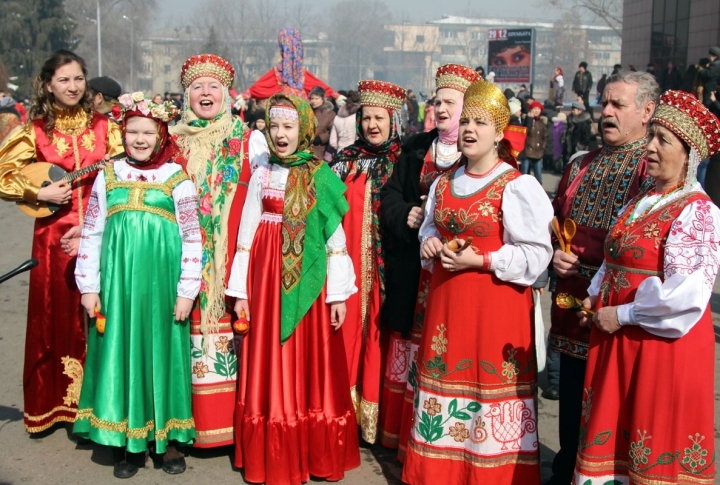 Maslenitsa songs. Photo by Yaroslav Radlovskiy©