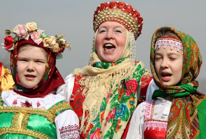 Maslenitsa songs. Photo by Yaroslav Radlovskiy©