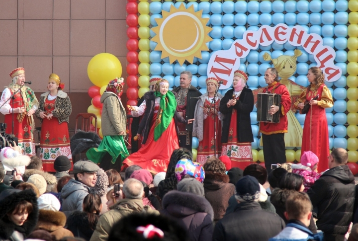 Performance of the folk bank. Photo by Yaroslav Radlovskiy©