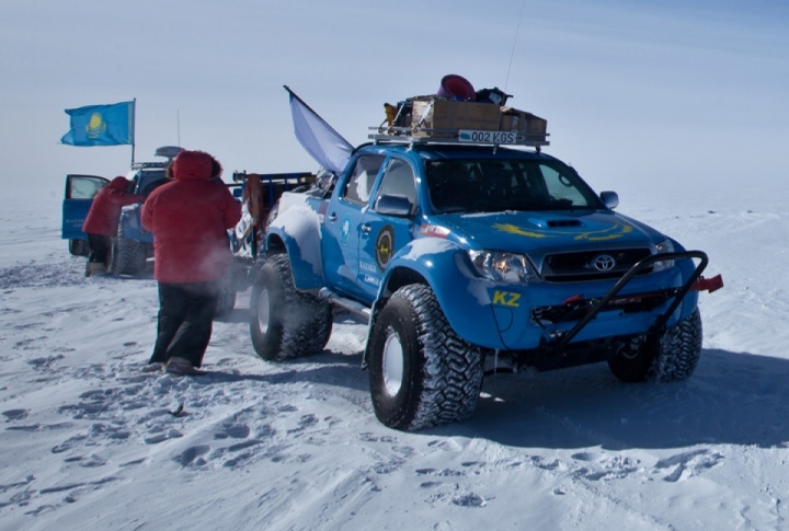 First Kazakhstan Scientific Expedition to the South Pole