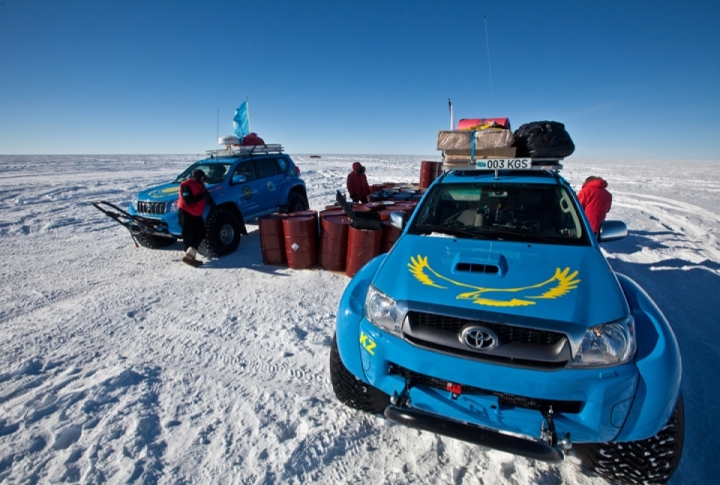 First Kazakhstan Scientific Expedition to the South Pole