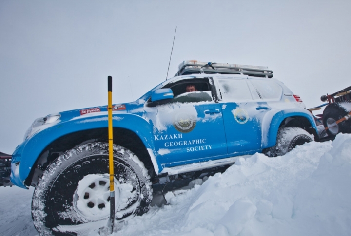 First Kazakhstan Scientific Expedition to the South Pole