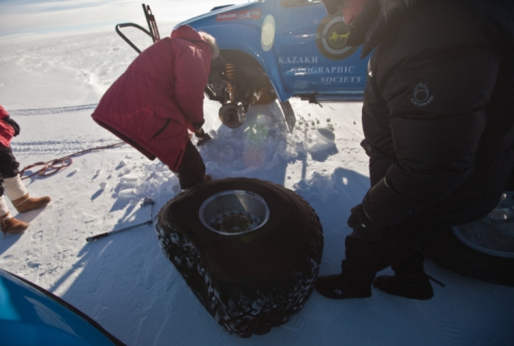 First Kazakhstan Scientific Expedition to the South Pole