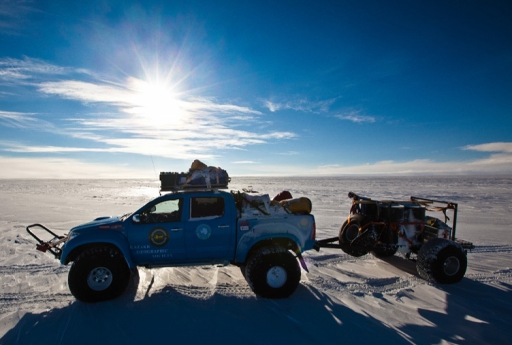 First Kazakhstan Scientific Expedition to the South Pole