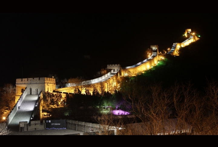 The Great Wall before Earth Hour. ©REUTERS/Jason Lee