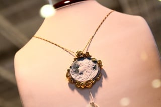 A 14 carat gold cameo with diamonds and chalcedony. Photo by Danial Okassov©