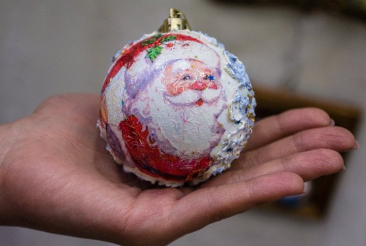 Christmas tree decoration. Photo by Yaroslav Radlovskiy©