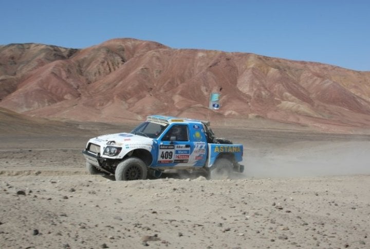 Kazakhstan's crew of Bauyrzhan Issabayev and Dmitriy Yugai. Photo by RaceFace Sports Media Syndicate